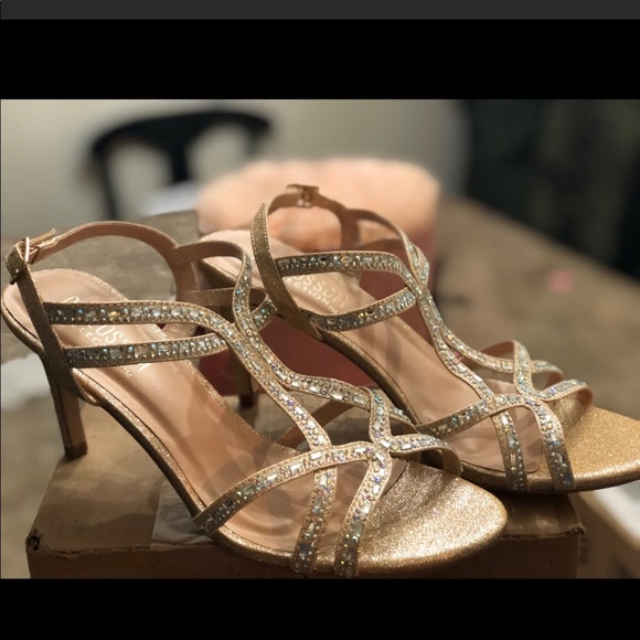 Shoes - Gold Heels